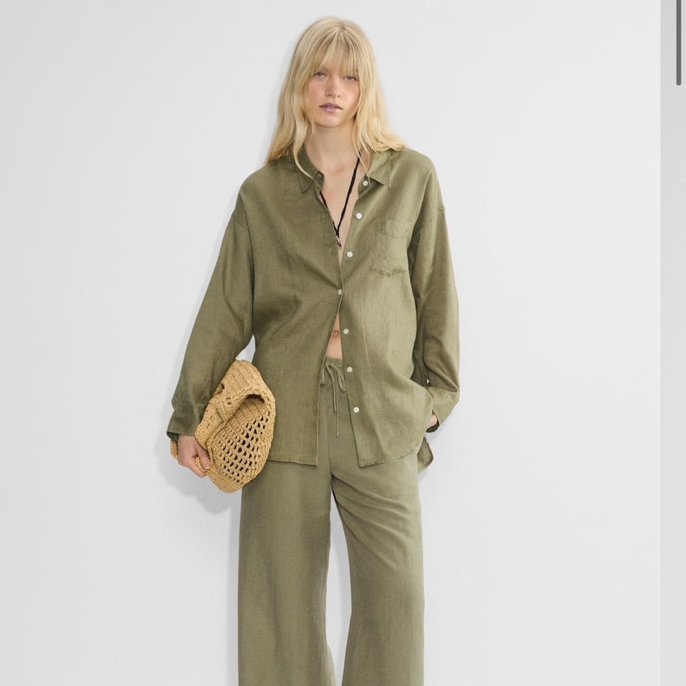 Aritzia Wilfred Relaxed Linen Button-up Shirt, size xs